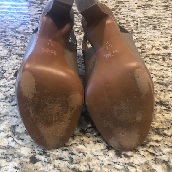 Coach heels - Picture 3 of 3